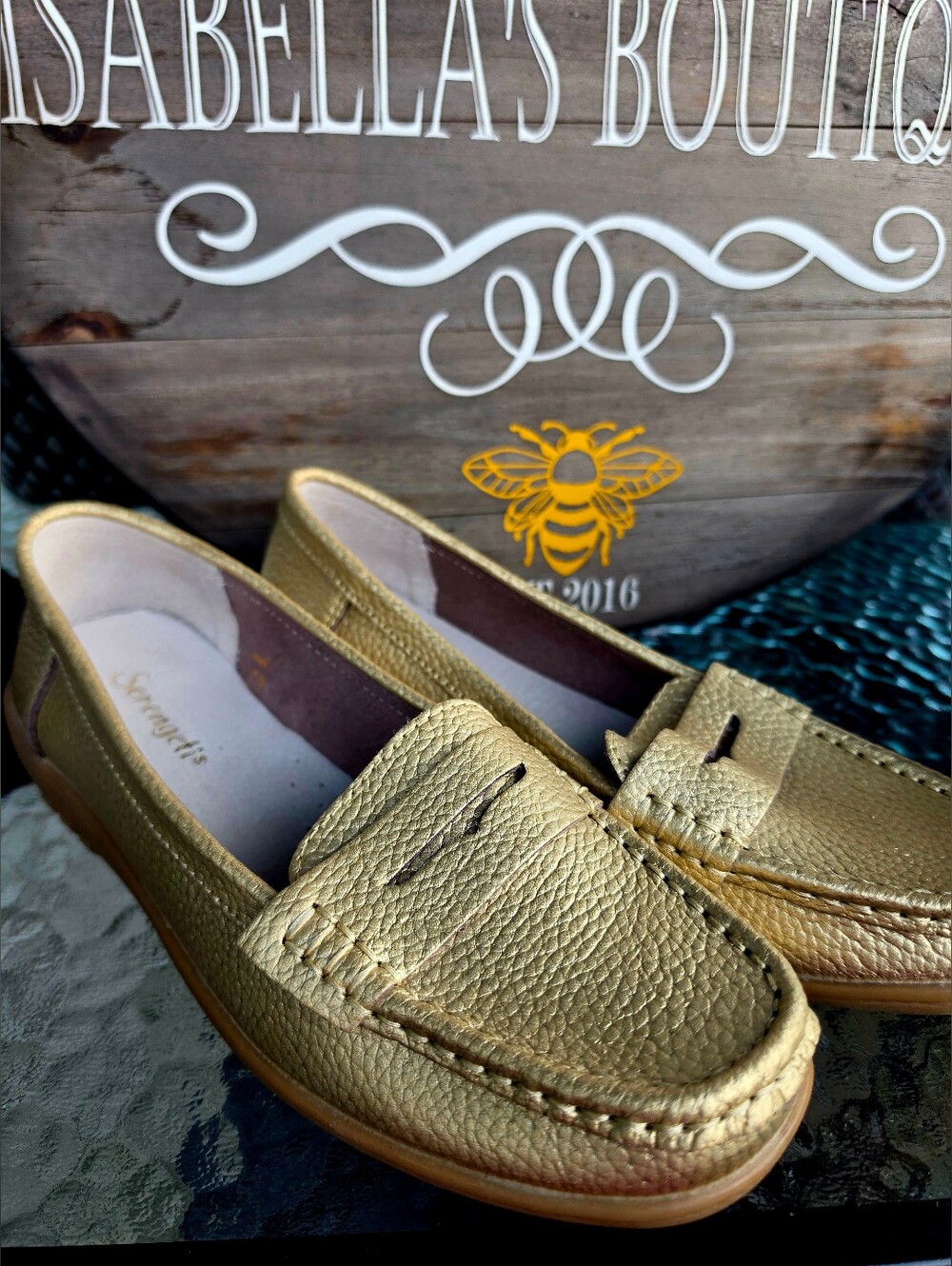 Serengeti Metallic Gold P ebbled Loafers